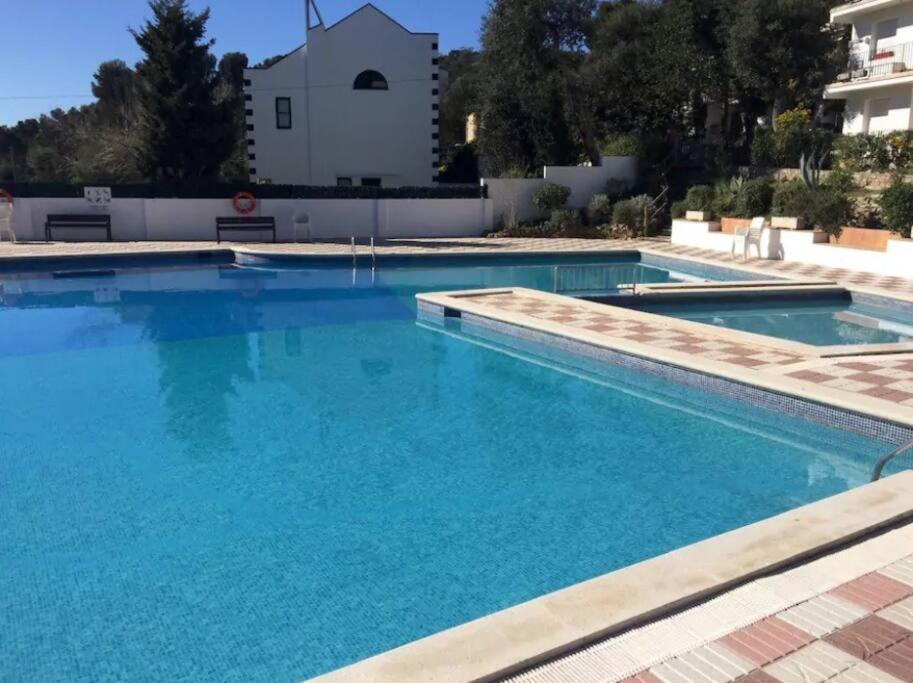 Appartement Tout Confort Avec Wifi Vue Sur Mer Et Piscine Communautaire Secteur El Golfet A Callela De Palafrugell Exterior foto