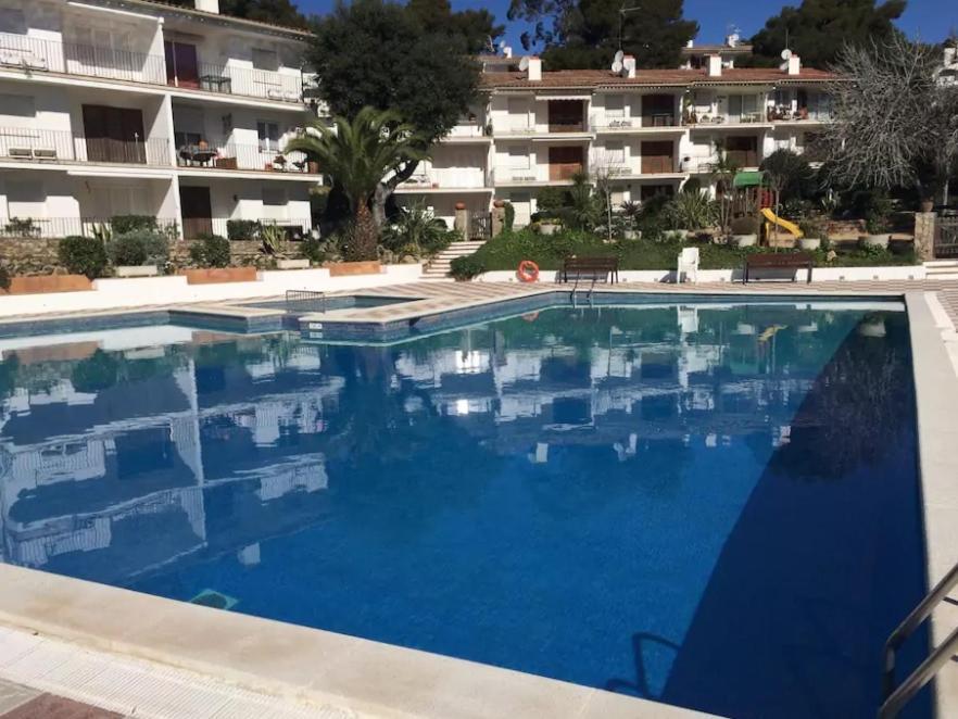 Appartement Tout Confort Avec Wifi Vue Sur Mer Et Piscine Communautaire Secteur El Golfet A Callela De Palafrugell Exterior foto